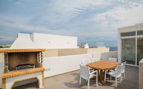 Sea Bank Villa Apartments