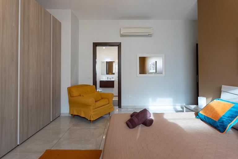 The Sea-Bank Villa Apartments Marsaskala Esterno foto